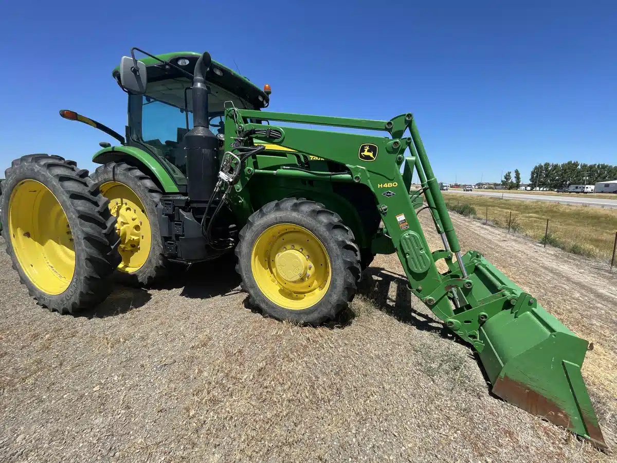 Gallery image 1 for Used 2015 John Deere 7210R Tractor