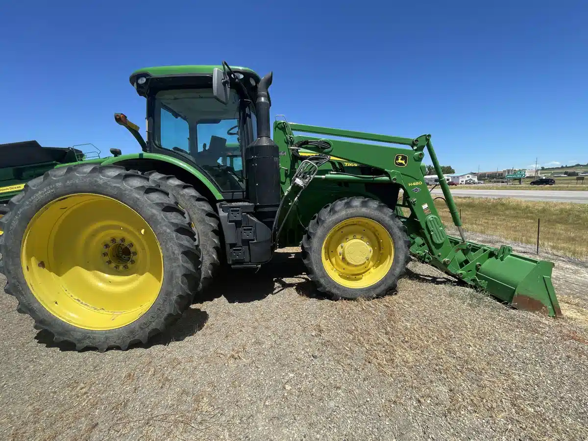 Gallery image 2 for Used 2015 John Deere 7210R Tractor