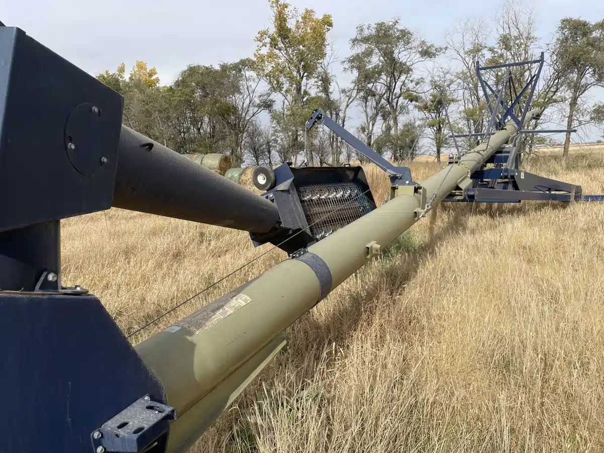 Gallery image 1 for 2015 Harvest International H1392K Grain Auger