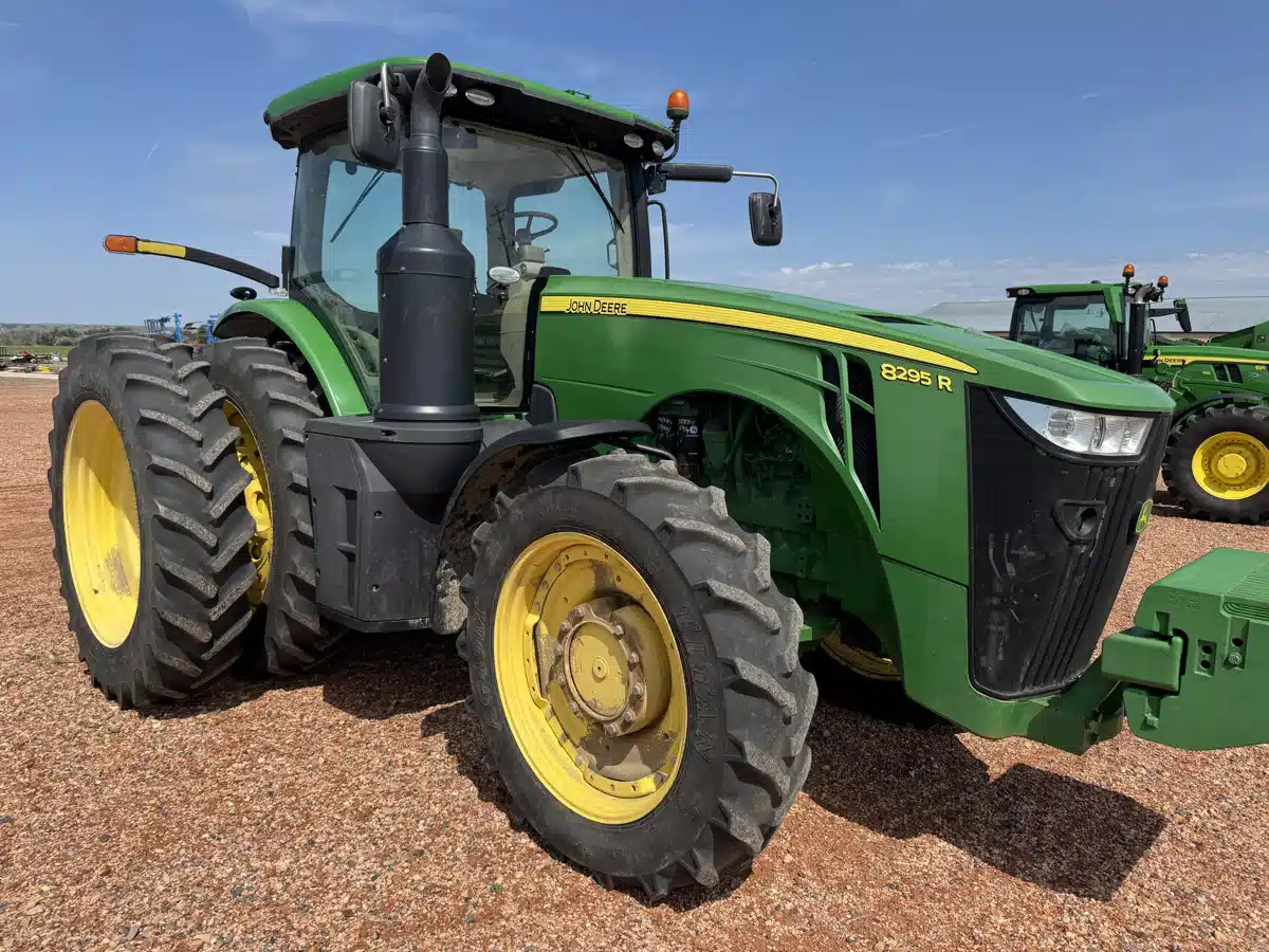 Gallery image 1 for Used 2014 John Deere 8295R Tractor