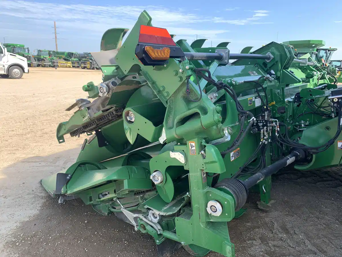 Gallery image 2 for Used 2024 John Deere C16F Header - Row Crop