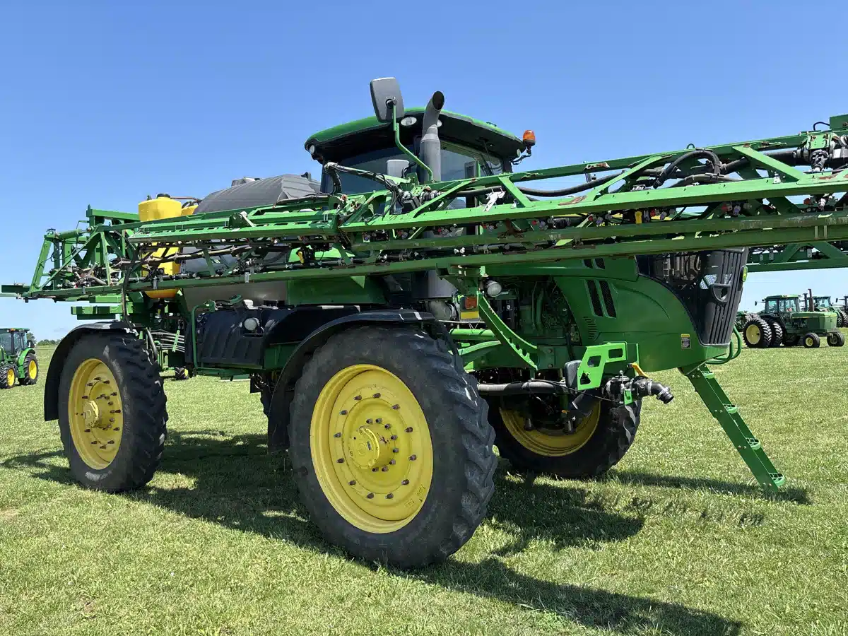 Gallery image 1 for Used 2017 John Deere R4045 Sprayer - Self Propelled