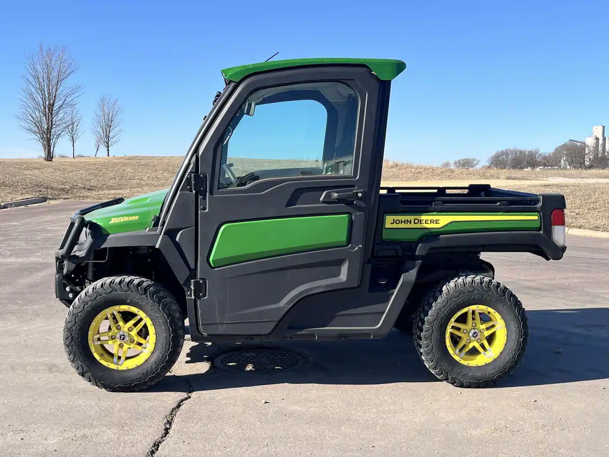 Gallery image 1 for Used 2021 John Deere XUV 835R Utility Vehicle