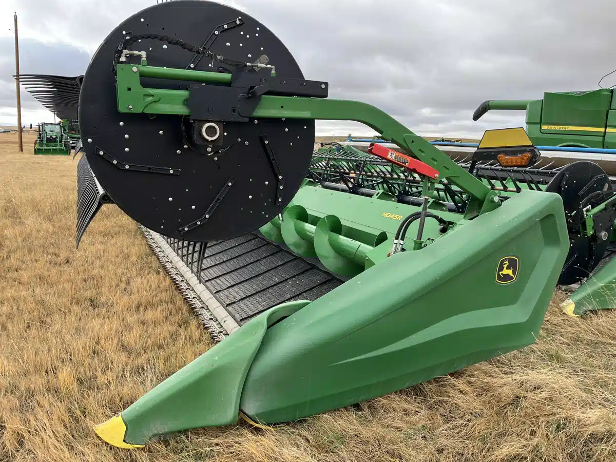Gallery image 2 for Used 2023 John Deere HD45R Header Combine
