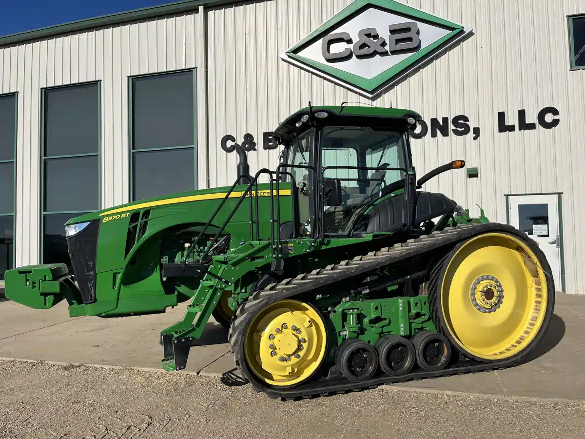 Gallery image 2 for Used 2014 John Deere 8370RT Tractor