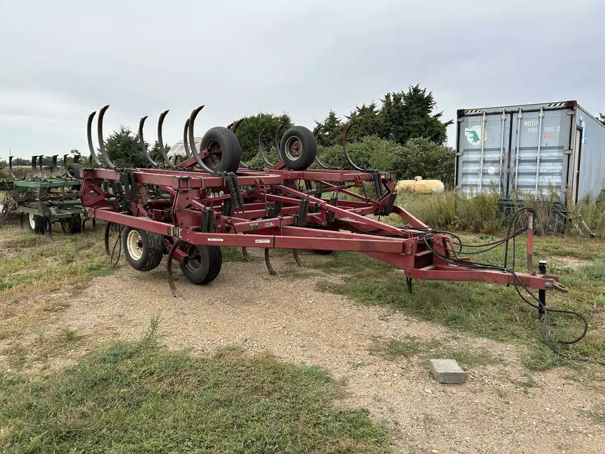 Used Case IH 5700 Chisel Plow AgDealer