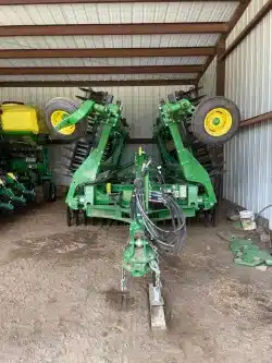 Gallery image 1 for Used 2023 John Deere 2660VT Disc