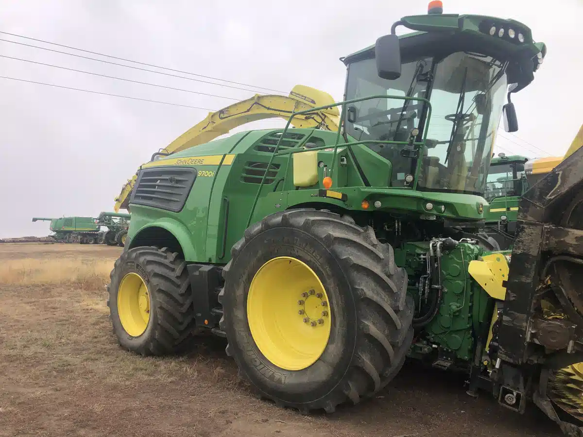 Gallery image 1 for Used 2020 John Deere 9700 Forage Harvester
