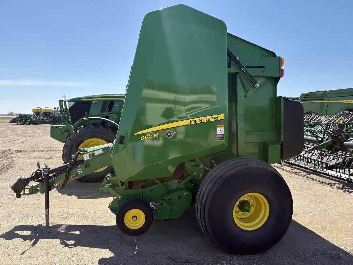 Gallery image 1 for Used 2020 John Deere 560M Round Baler