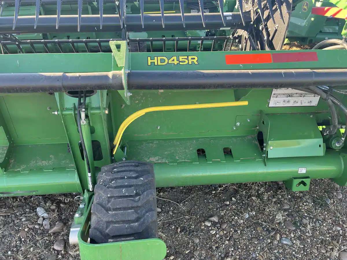 Gallery image 1 for Used 2024 John Deere HD45R Header Combine