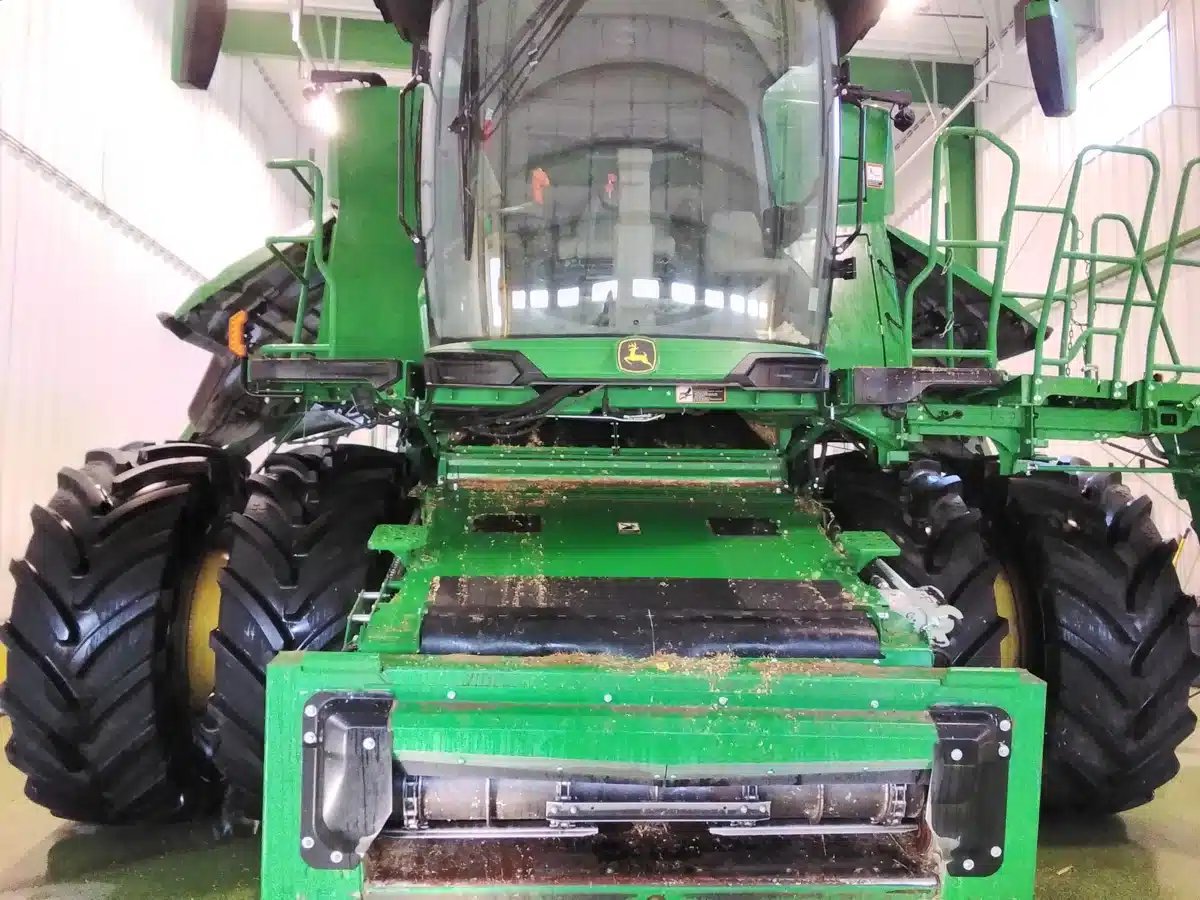 Gallery image 2 for Used 2023 John Deere X9 1000 Combine