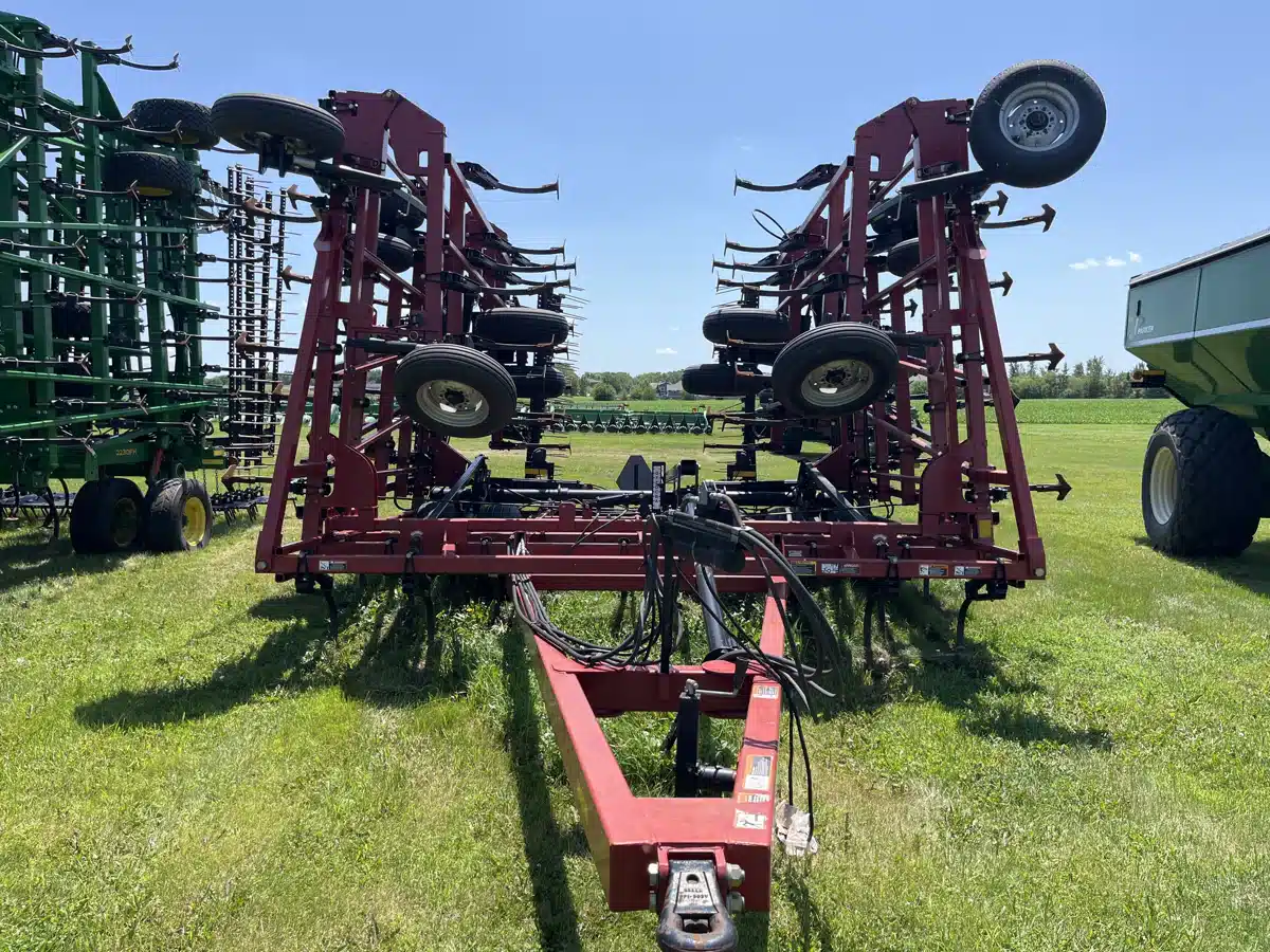 Gallery image 1 for Used 2012 Case IH 200 Cultivator