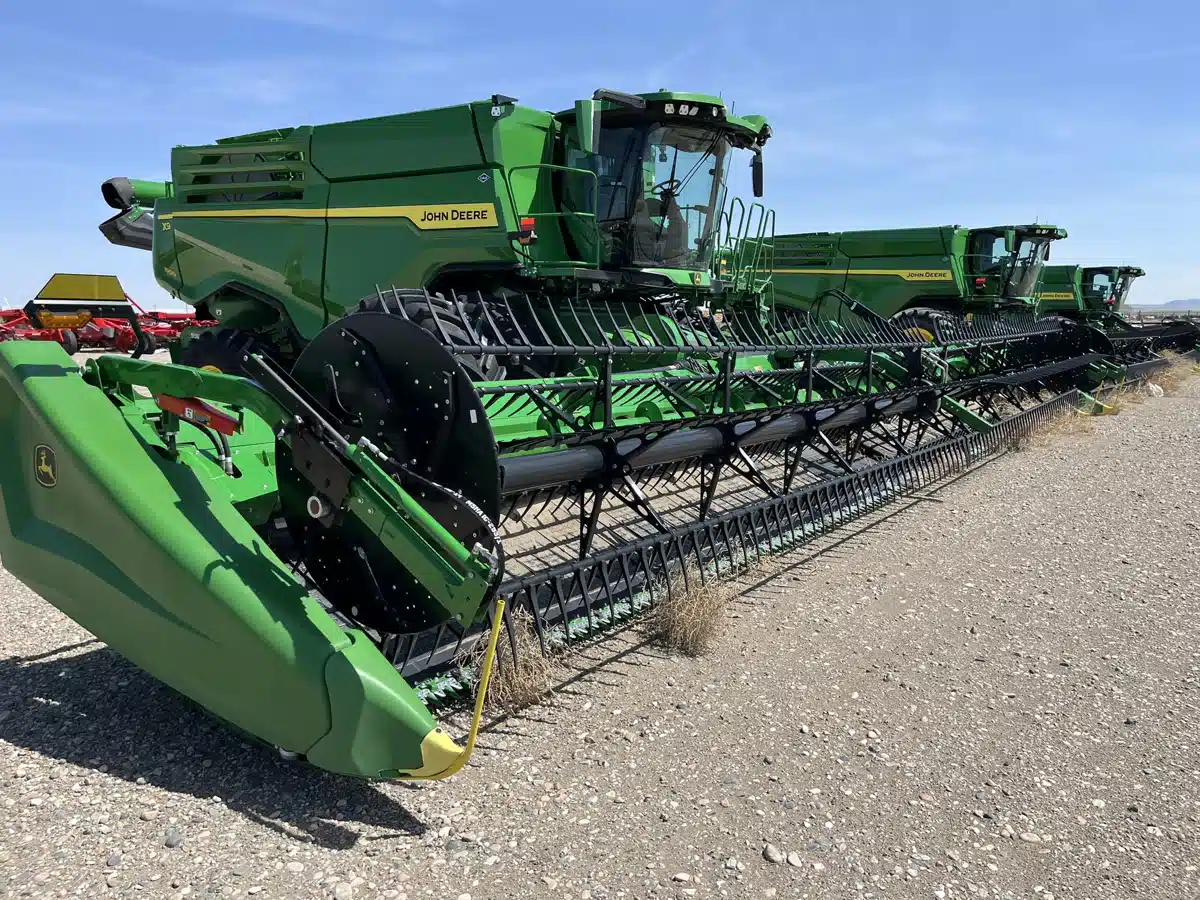 Gallery image 1 for Used 2024 John Deere HD45R Header Combine