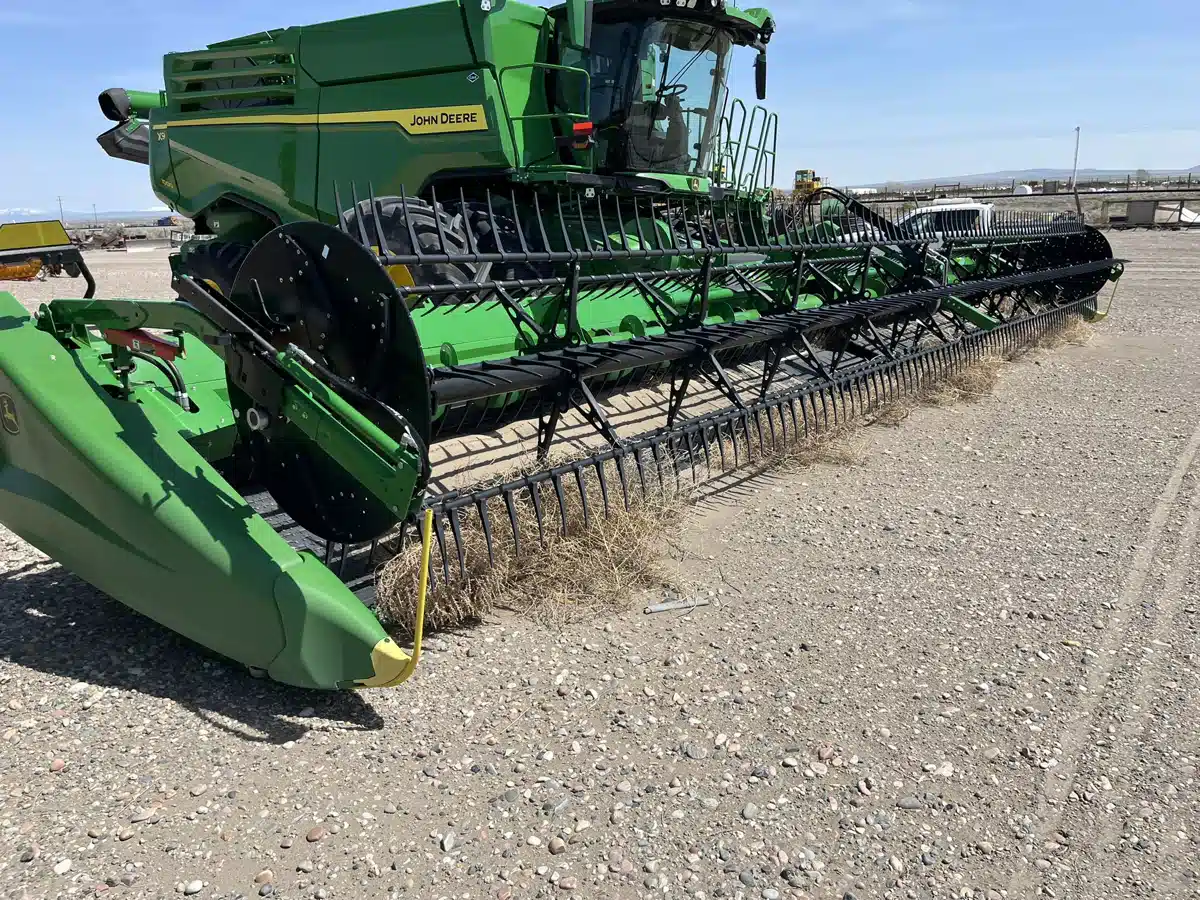 Gallery image 1 for Used 2024 John Deere HD45R Header Combine