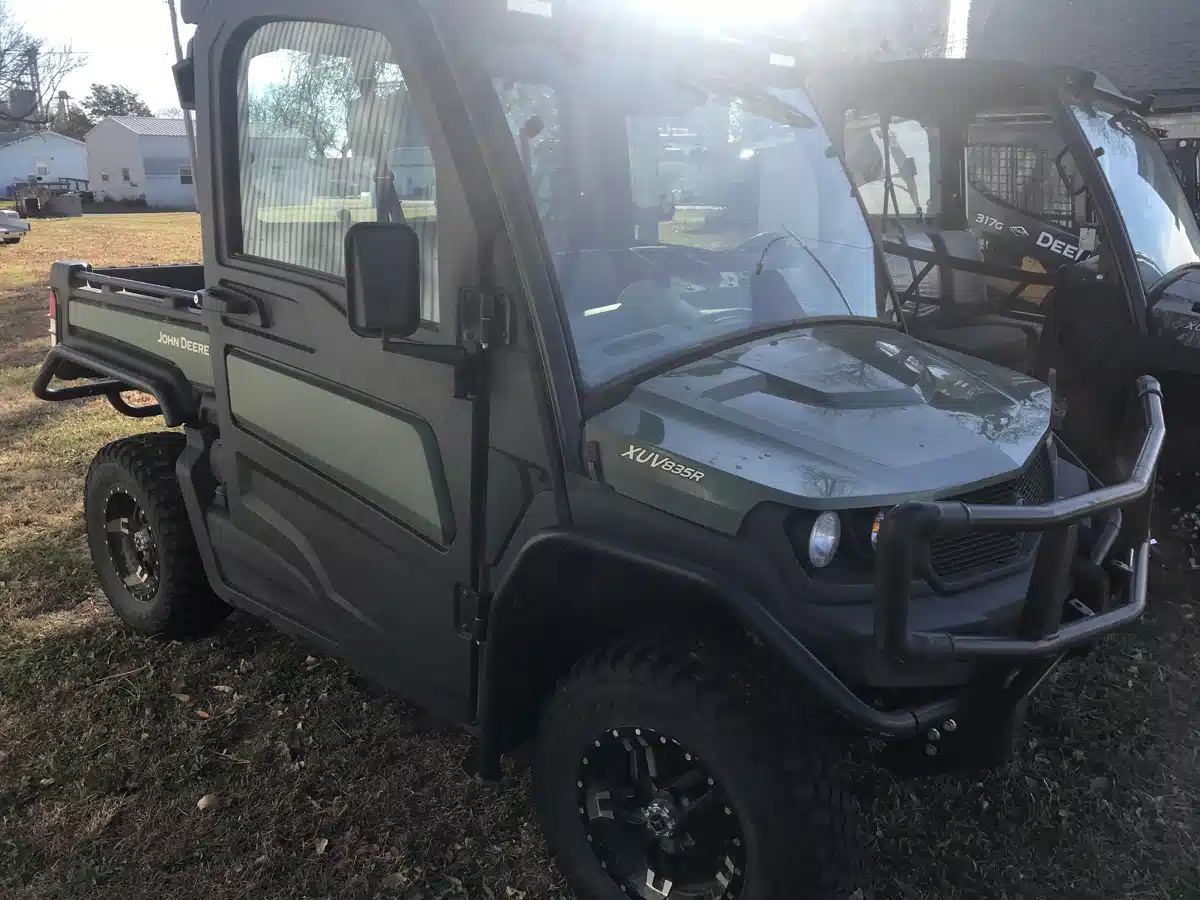 Gallery image 1 for Used 2021 John Deere XUV 835R Utility Vehicle