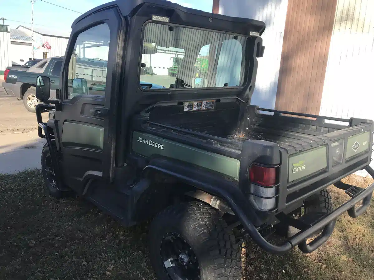 Gallery image 2 for Used 2021 John Deere XUV 835R Utility Vehicle