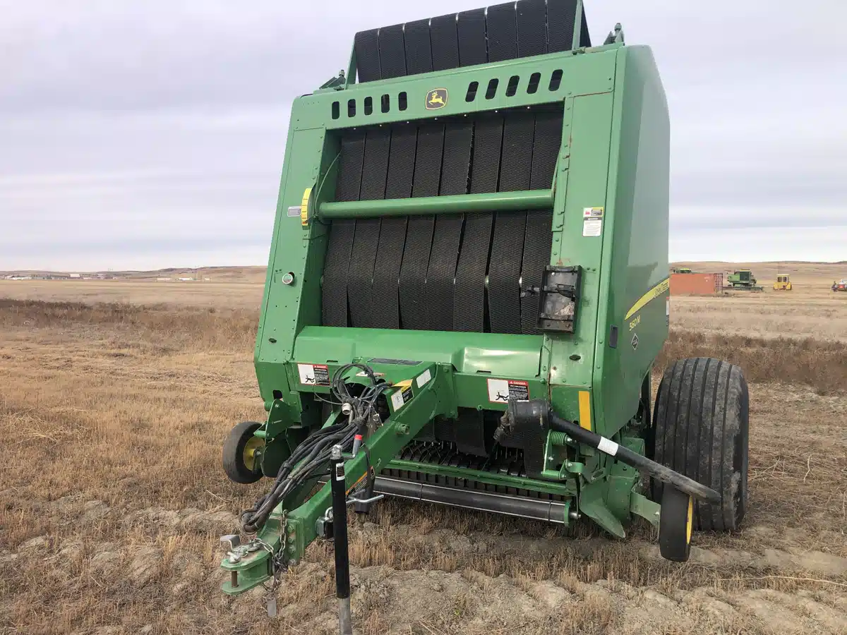 Gallery image 1 for Used 2020 John Deere 560M Round Baler