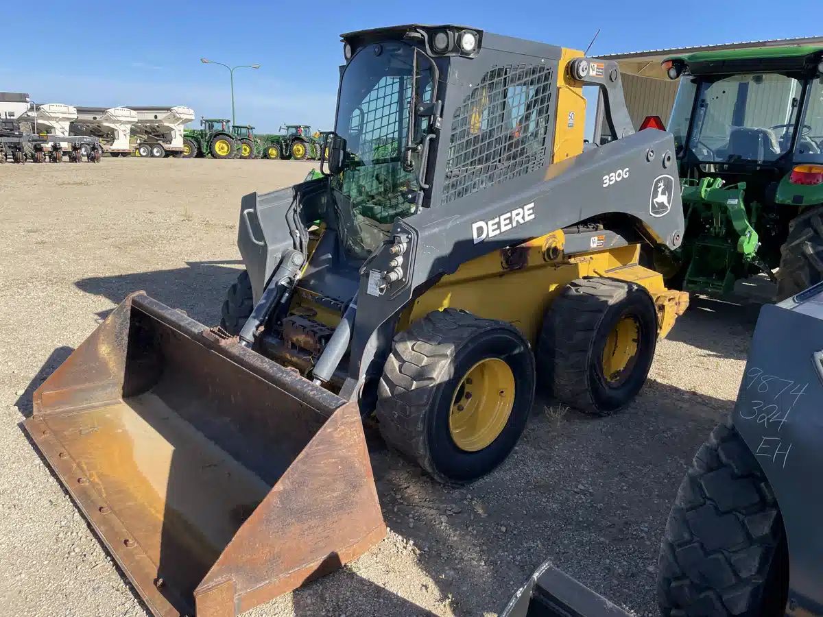 Gallery image 2 for Used 2020 John Deere 330G Skid Steer