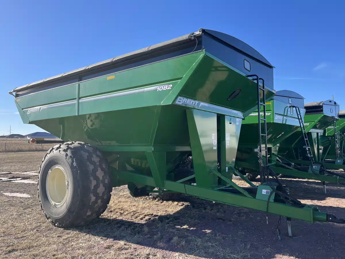 Gallery image 2 for Used 2014 Unverferth 1082 Grain Cart