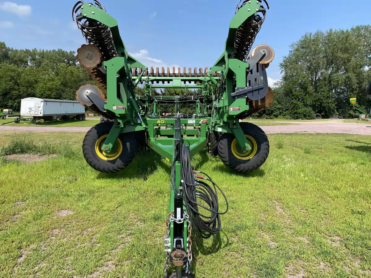 Gallery image 2 for Used 2024 John Deere 2680H Disc