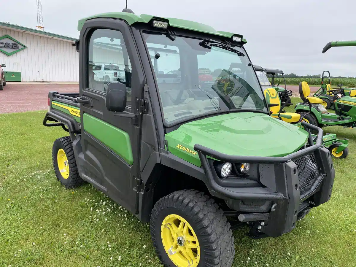 Gallery image 2 for Used 2023 John Deere XUV 835R Utility Vehicle