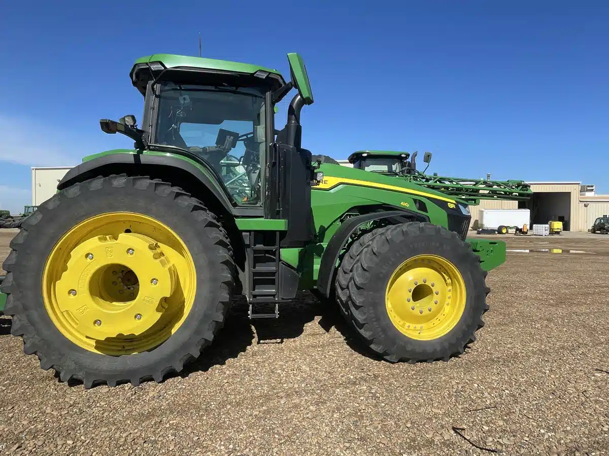 Gallery image 2 for Used 2024 John Deere 8R 410 Tractor