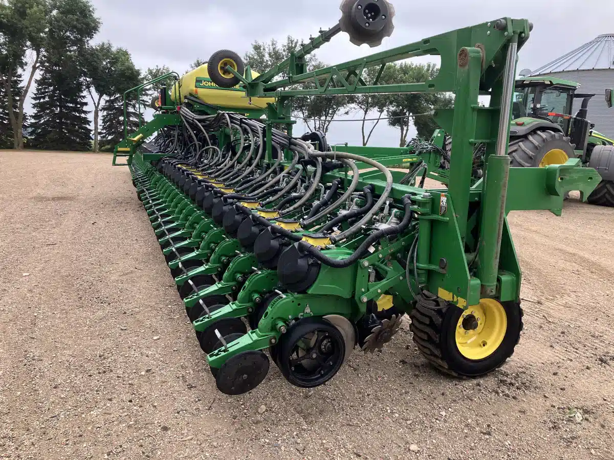 Gallery image 1 for Used 2020 John Deere DB60 Planter