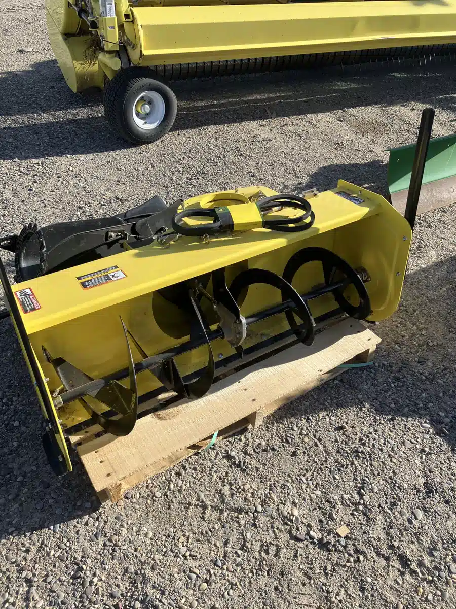 Gallery image 1 for Used 2010 John Deere 44SB Snow Blower