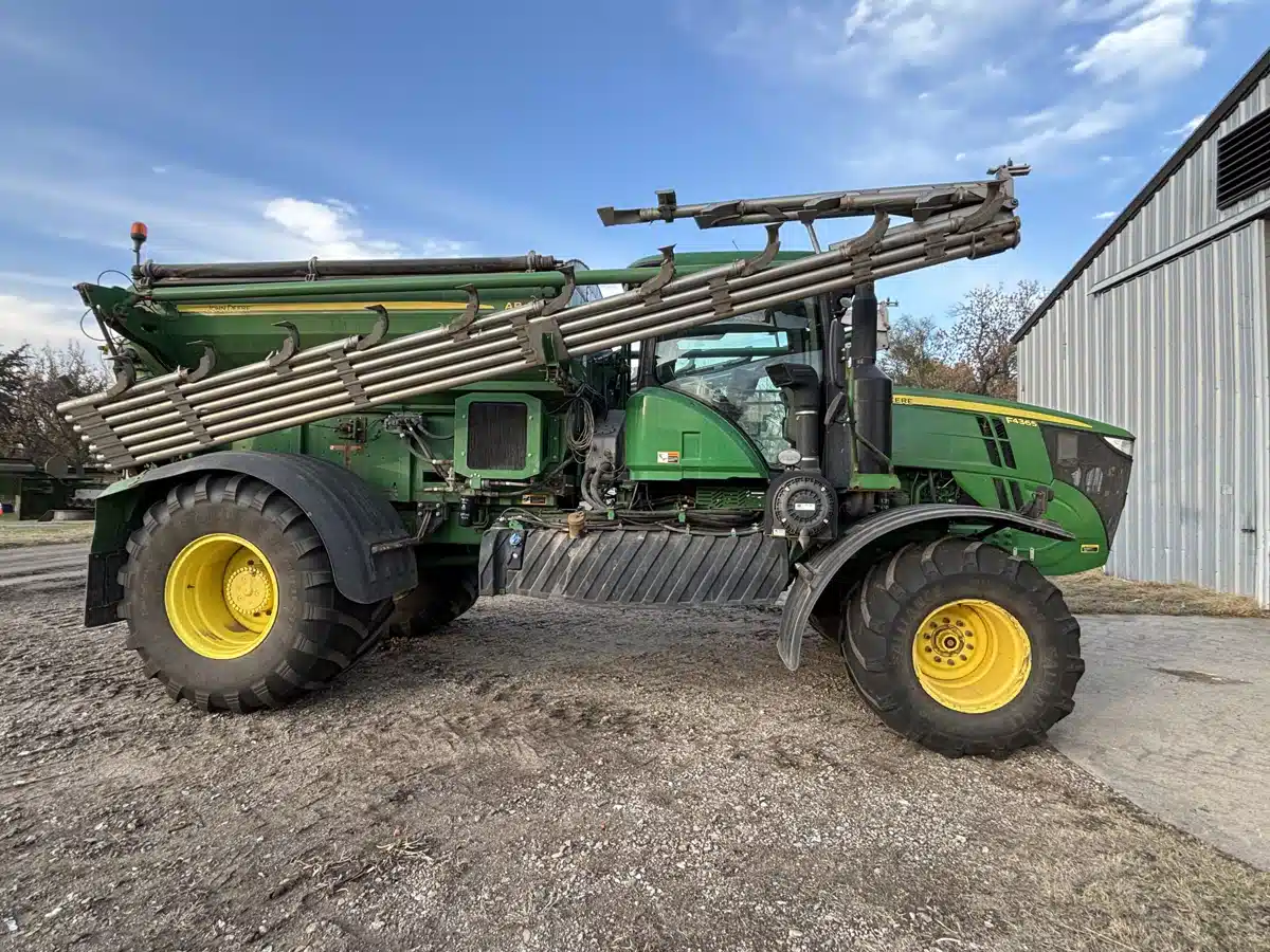 Gallery image 2 for Used 2019 John Deere F4365 Floater