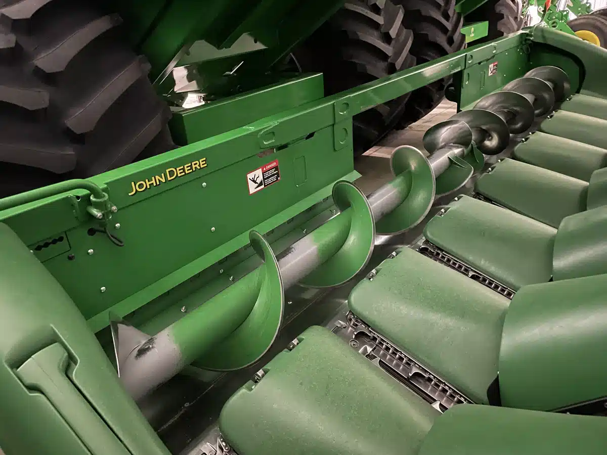 Gallery image 2 for Used 2020 John Deere 708C Header - Row Crop