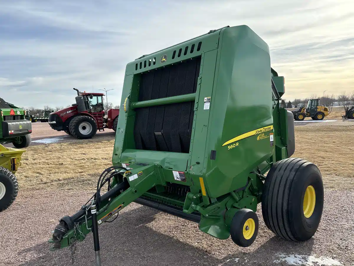 Gallery image 1 for Used 2018 John Deere 560R Round Baler