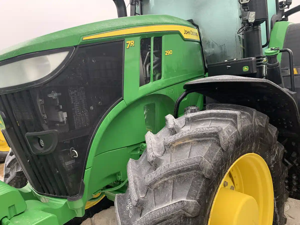 Gallery image 2 for 2024 John Deere 7R 290 Tractor