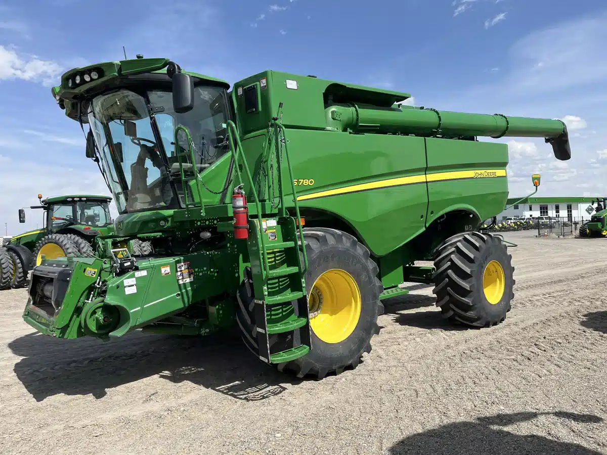 Gallery image 1 for Used 2023 John Deere S780 Combine