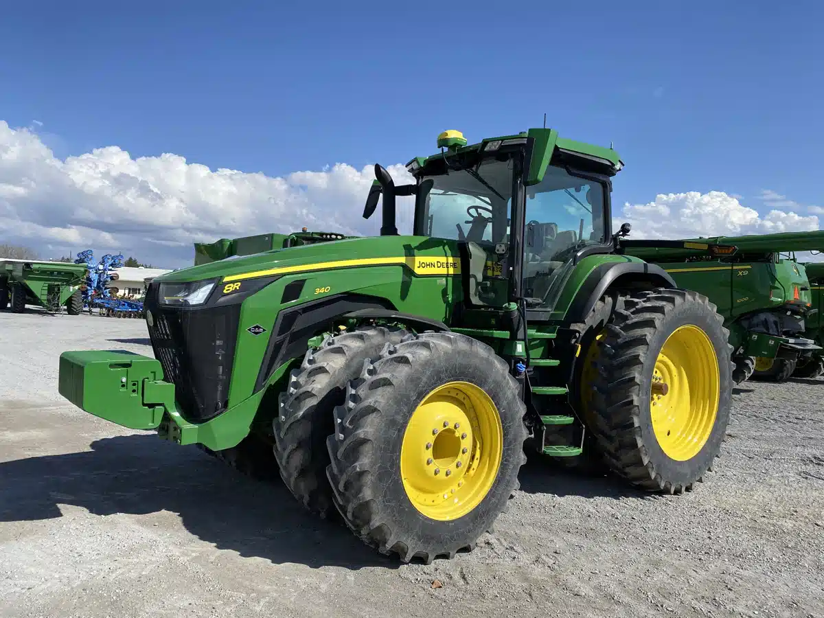 Gallery image 1 for Used 2022 John Deere 8R 340 Tractor
