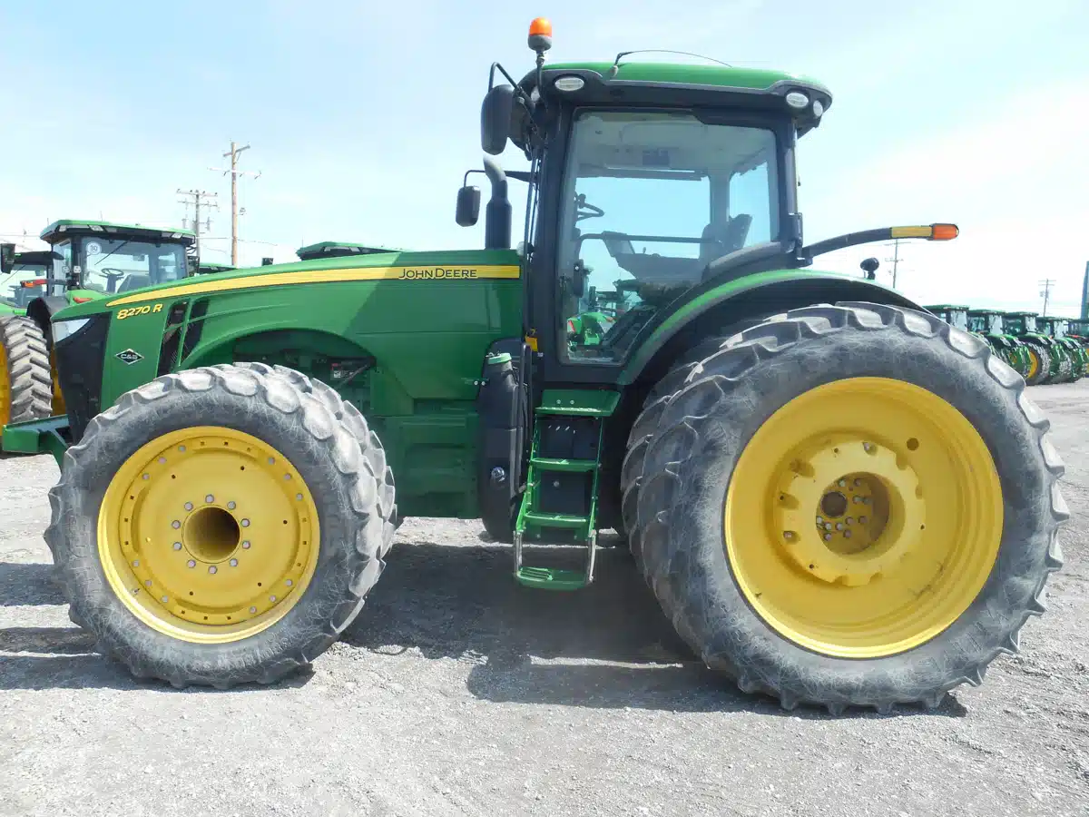 Gallery image 1 for Used 2016 John Deere 8270R Tractor