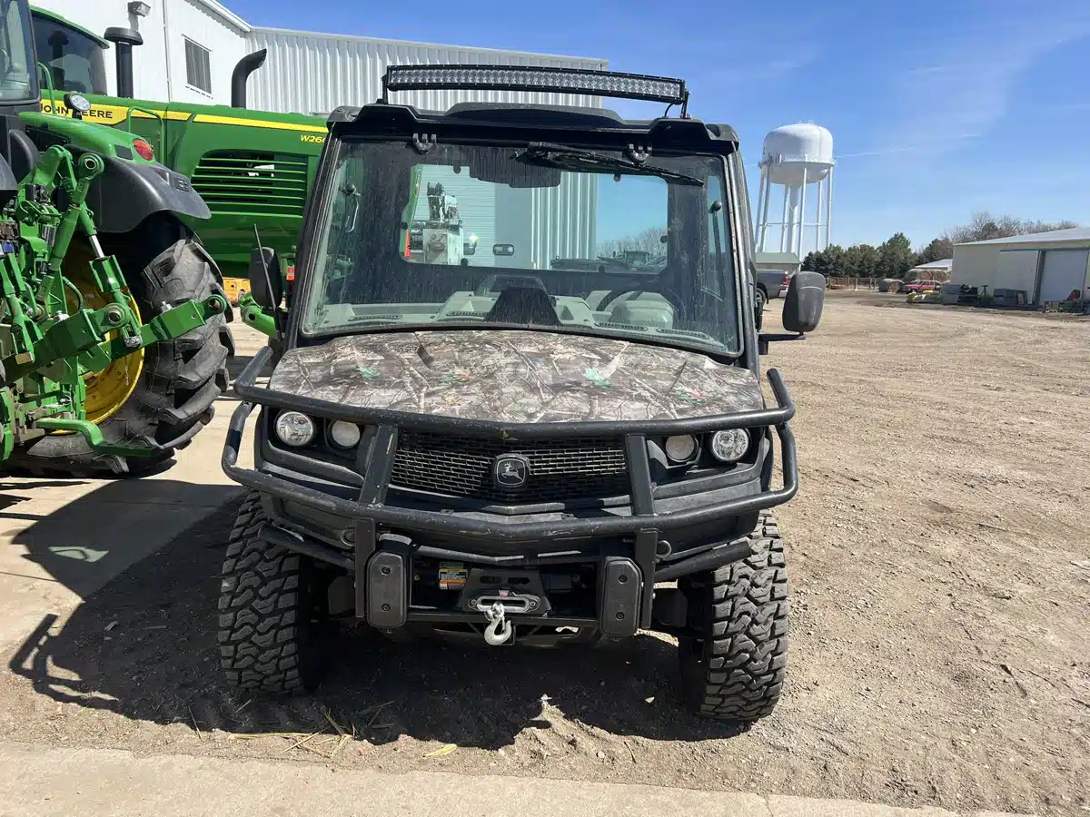 Gallery image 2 for Used 2023 John Deere XUV 835R Utility Vehicle