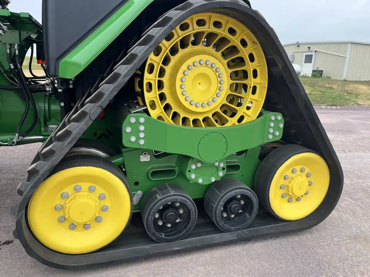 Gallery image 2 for 2024 John Deere 9RX 640 Tractor