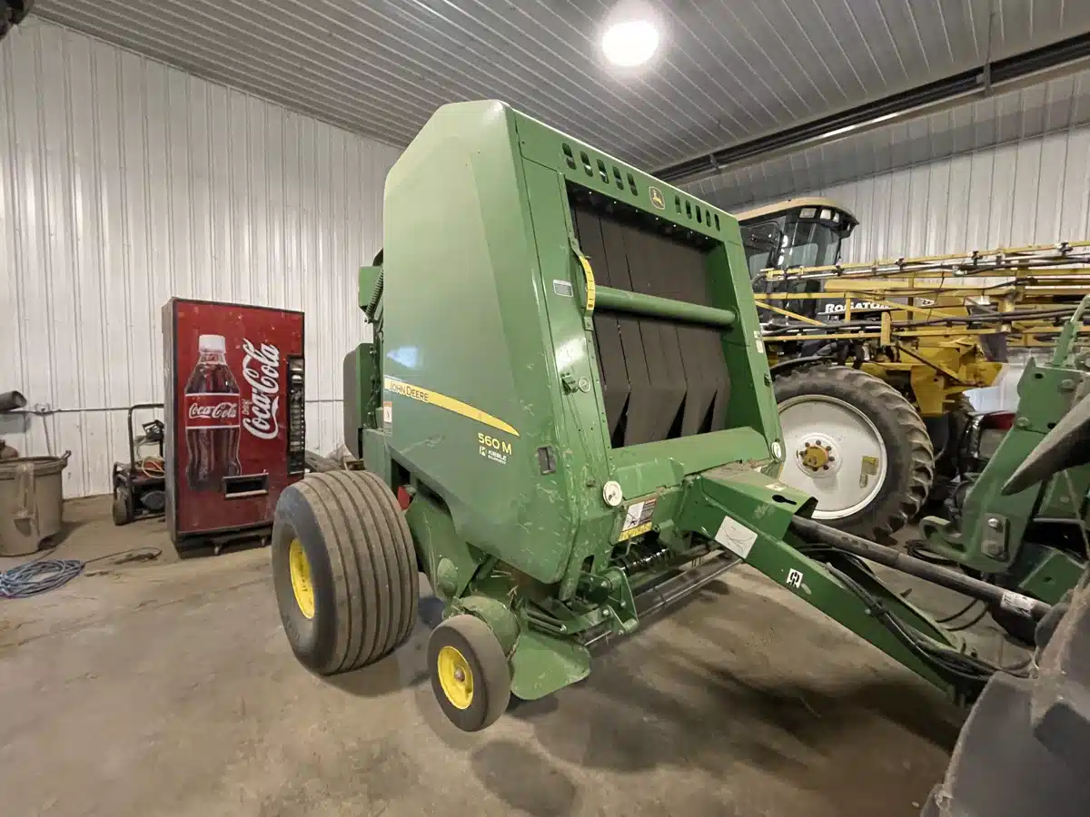 Gallery image 1 for Used 2021 John Deere 560M Round Baler