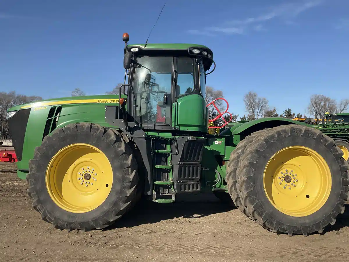 Gallery image 2 for Used 2013 John Deere 9360R Tractor