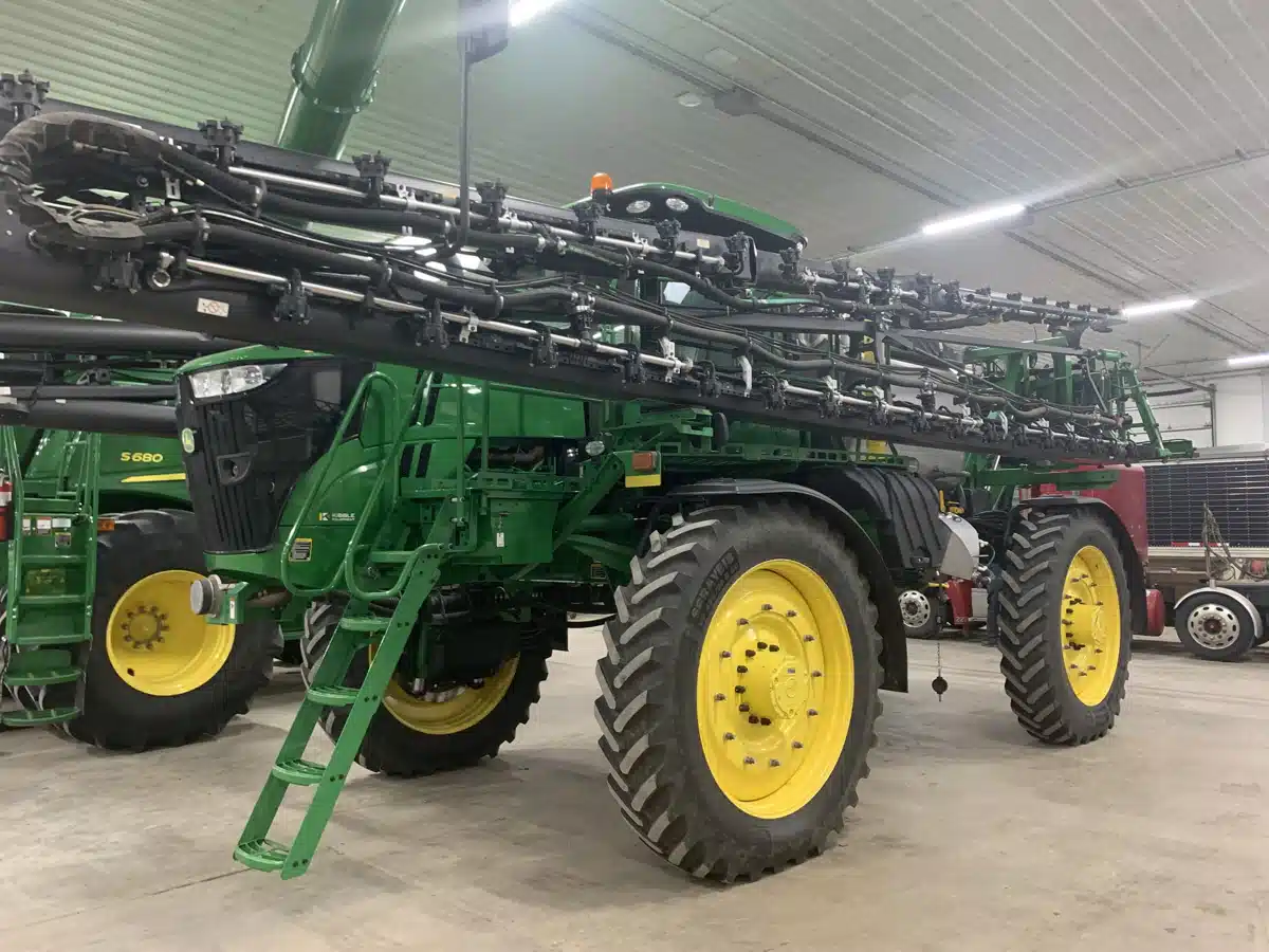 Gallery image 2 for Used 2021 John Deere R4045 Sprayer - Self Propelled