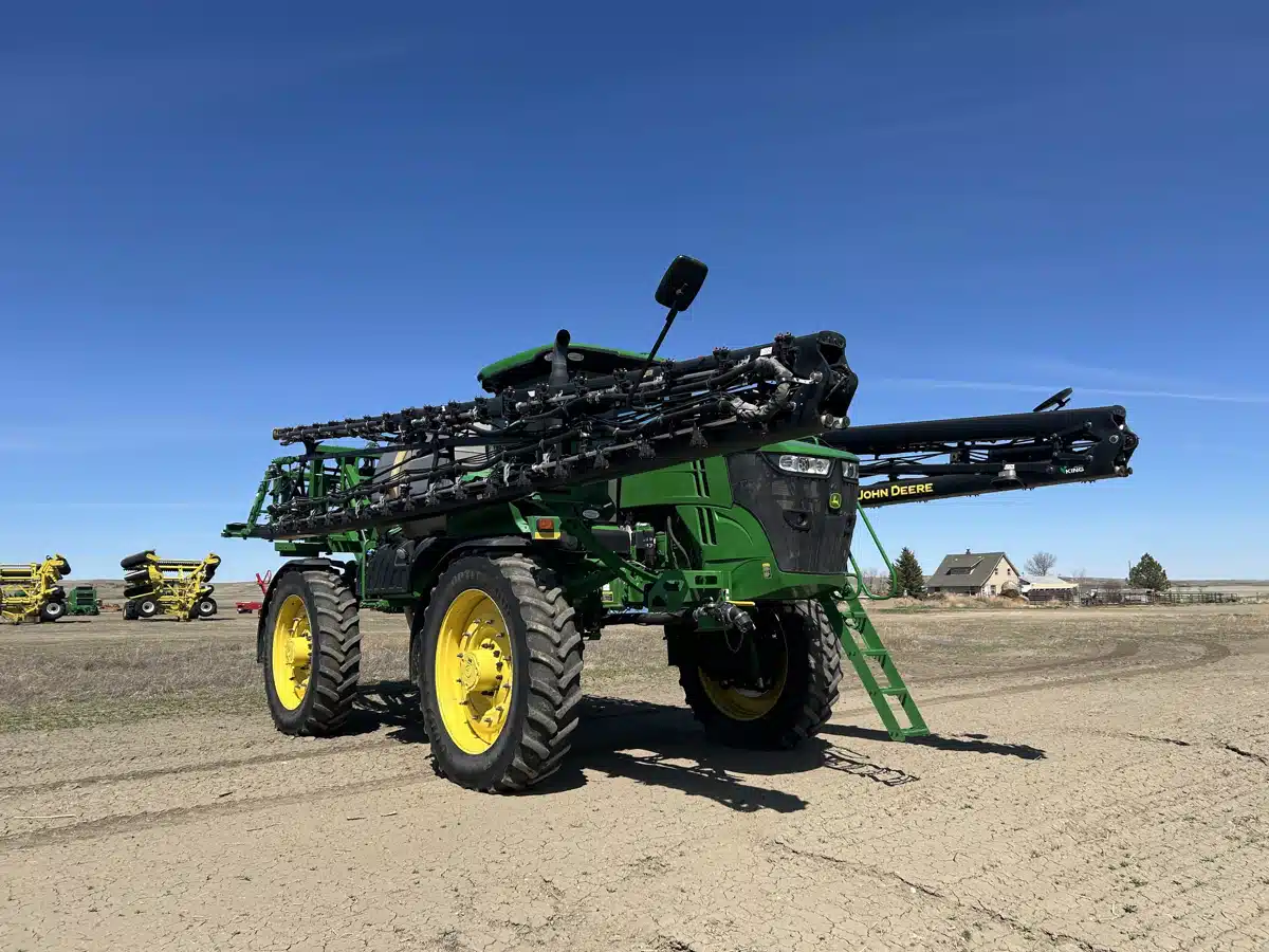 Gallery image 2 for Used 2021 John Deere 4060 Sprayer - Self Propelled