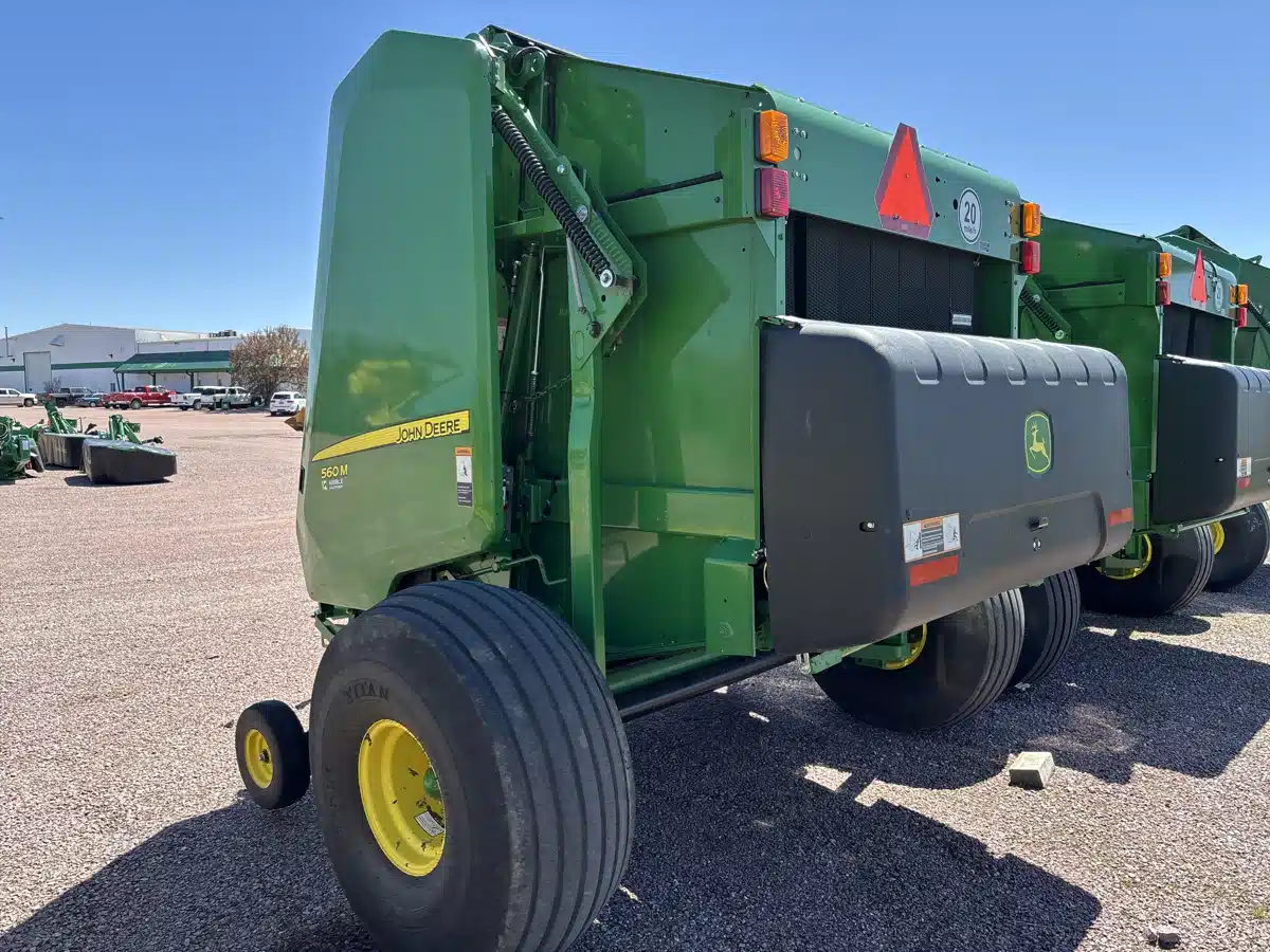 Gallery image 2 for Used 2021 John Deere 560M Round Baler