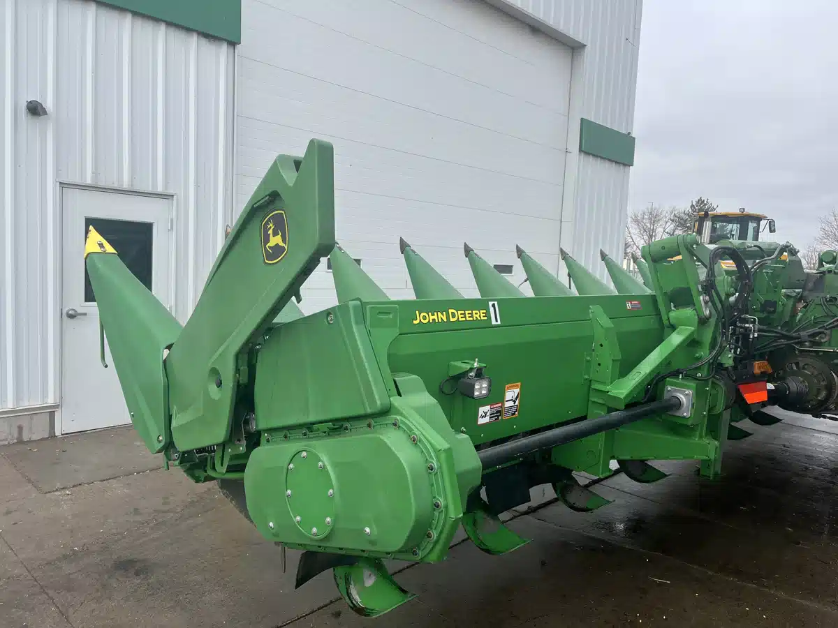 Gallery image 2 for Used 2022 John Deere C12F Header - Row Crop