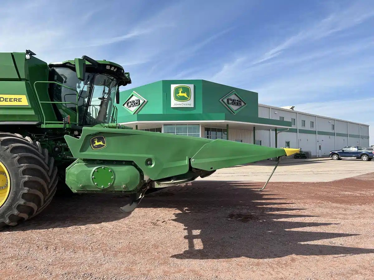 Gallery image 2 for Used 2022 John Deere C12F Header - Row Crop