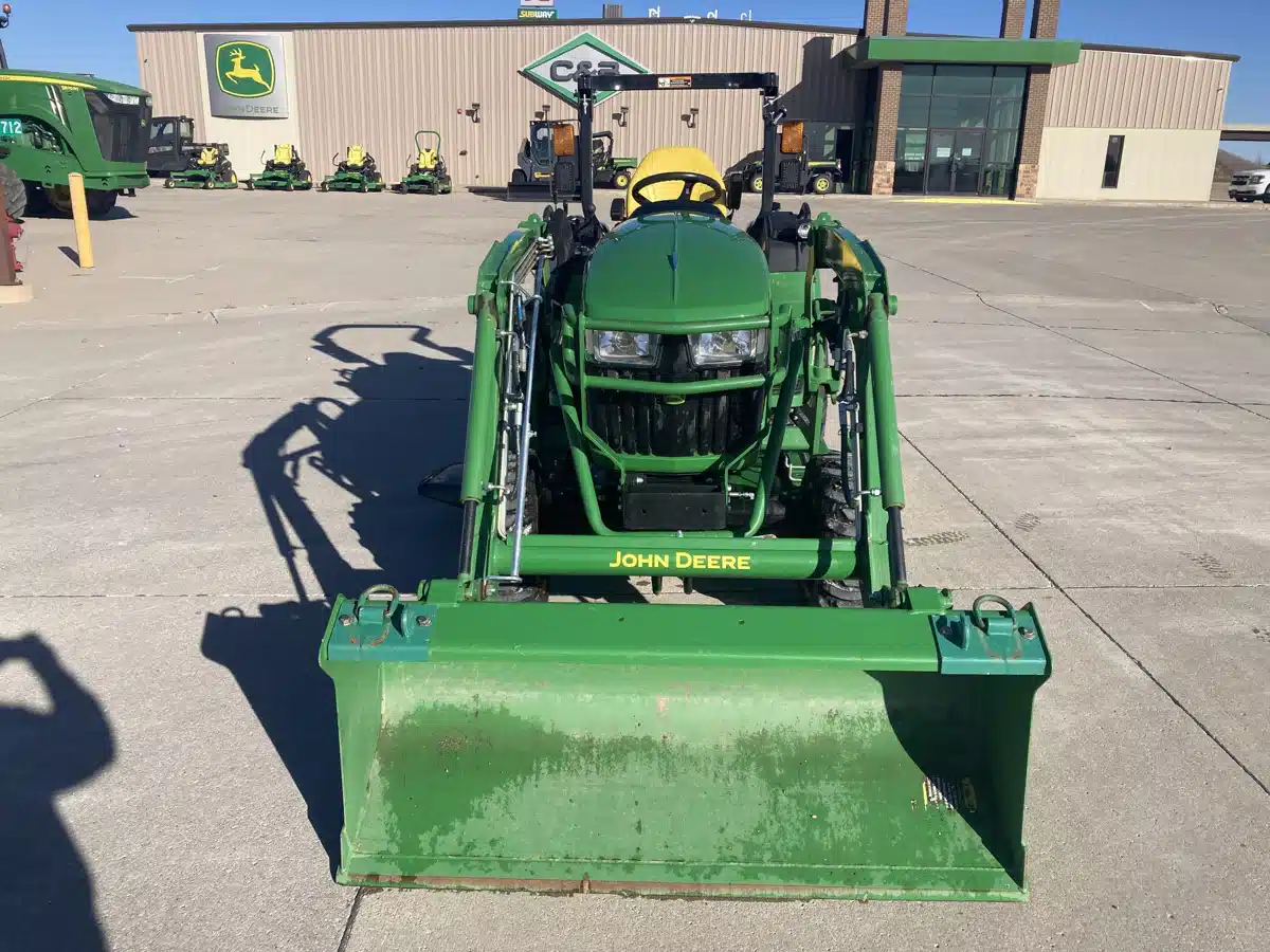 Gallery image 2 for Used 2020 John Deere 2032R Tractor