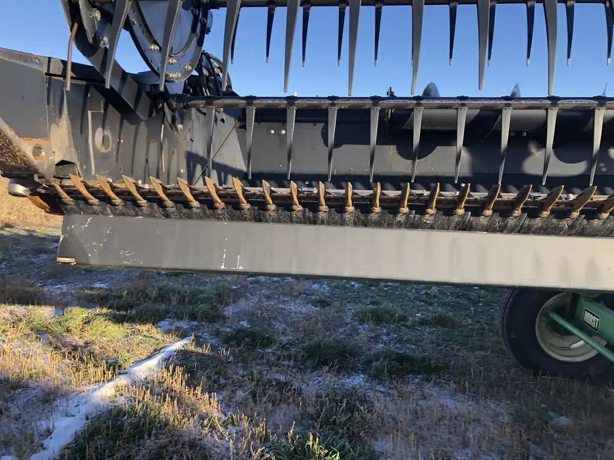 Gallery image 2 for Used 2016 MacDon FD75 Header - Flex Draper