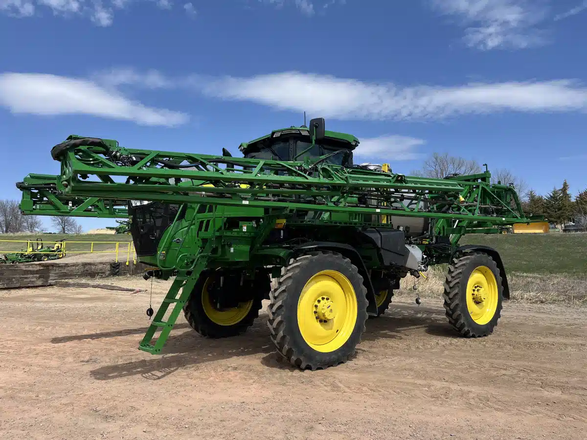 Gallery image 1 for Used 2024 John Deere 410R Sprayer - Self Propelled