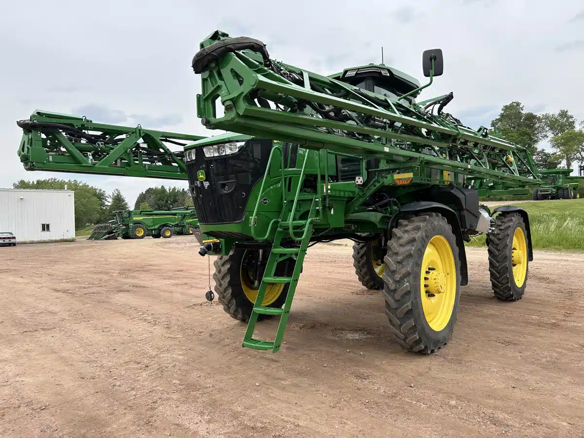 Gallery image 1 for Used 2024 John Deere 410R Sprayer - Self Propelled