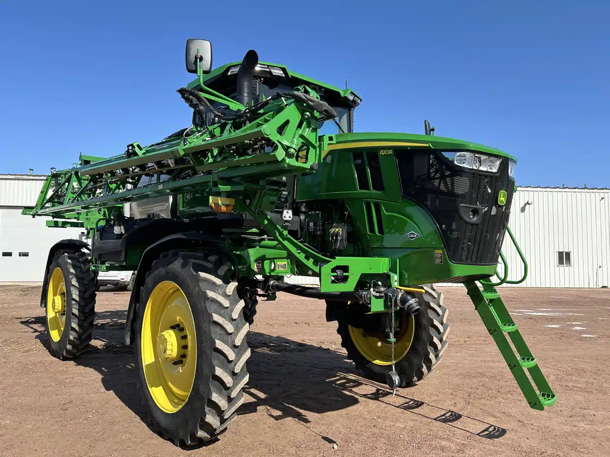Gallery image 1 for Used 2024 John Deere 410R Sprayer - Self Propelled