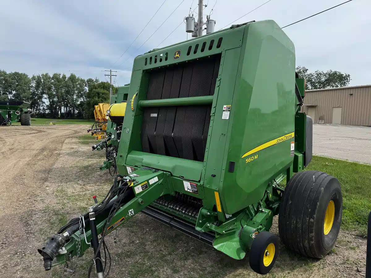 Gallery image 1 for Used 2022 John Deere 560M Round Baler